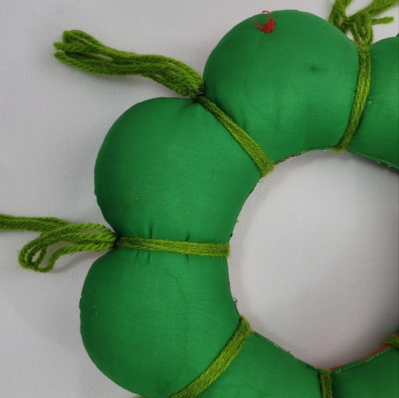 Vintage Christmas Fabric Stuffed Wreath - Picture 8 of 12